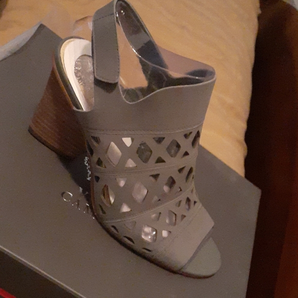 Vince camuto shoes - Picture 2 of 2